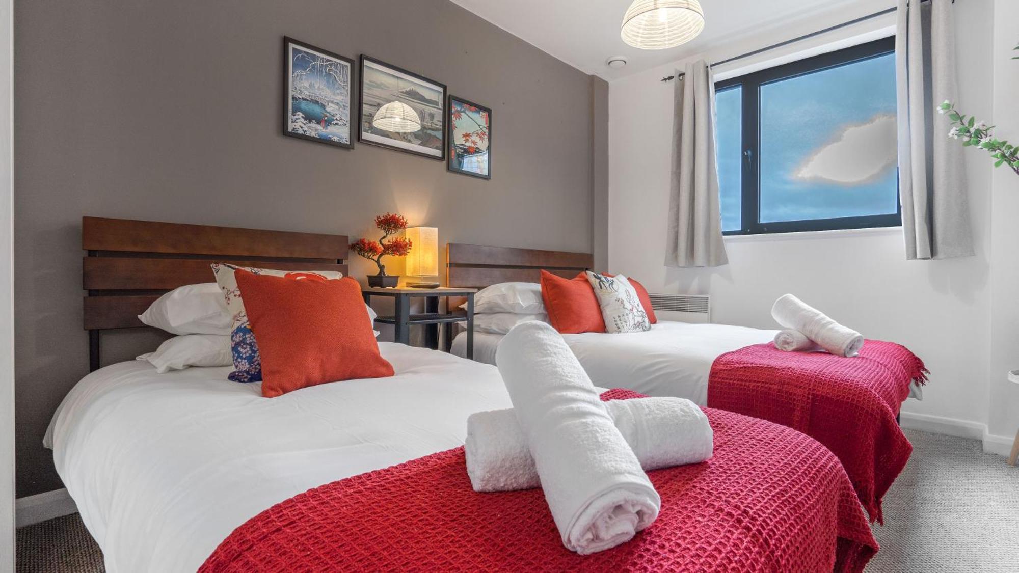 Japanese Suite 2Bed 2Bath, Free Park, Netfix, 75 Inch Tv, Games - City Centre- Maihom Бирмингем Экстерьер фото